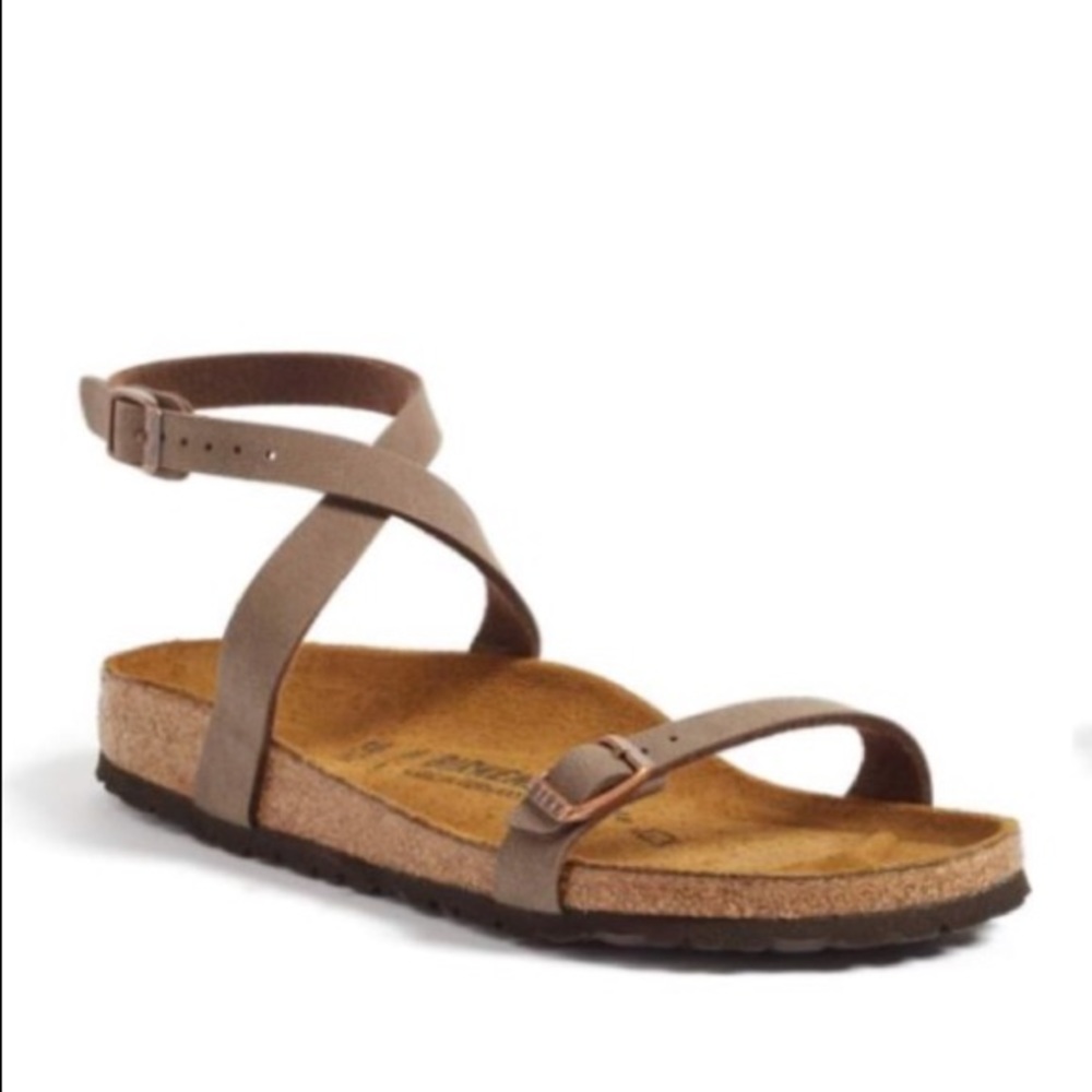 LOOKING FOR THESE IN MOCHA OR TAN SIZE 9